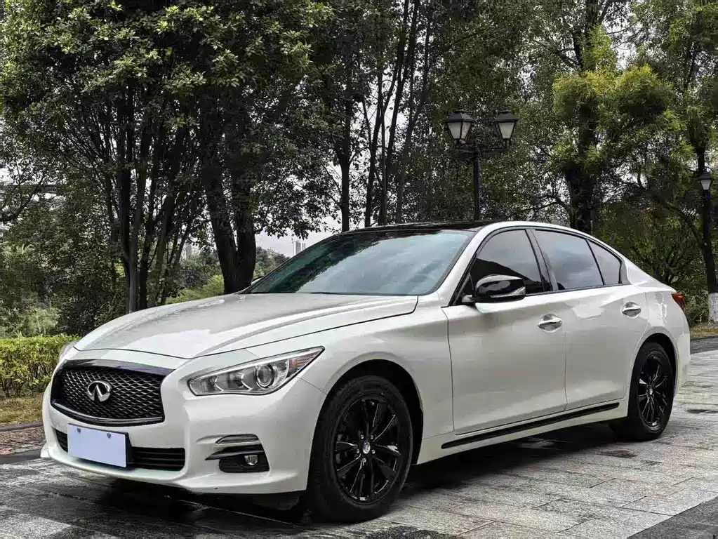 Infiniti Q50L 2017
