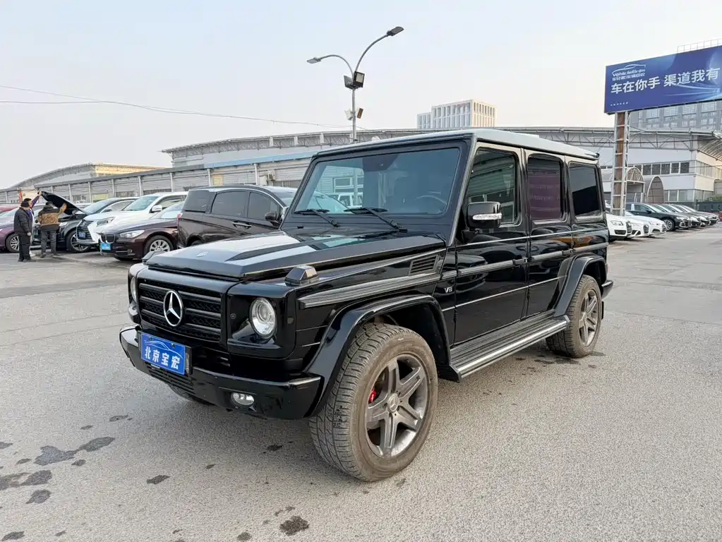 Mercedes-Benz G-Class 2011