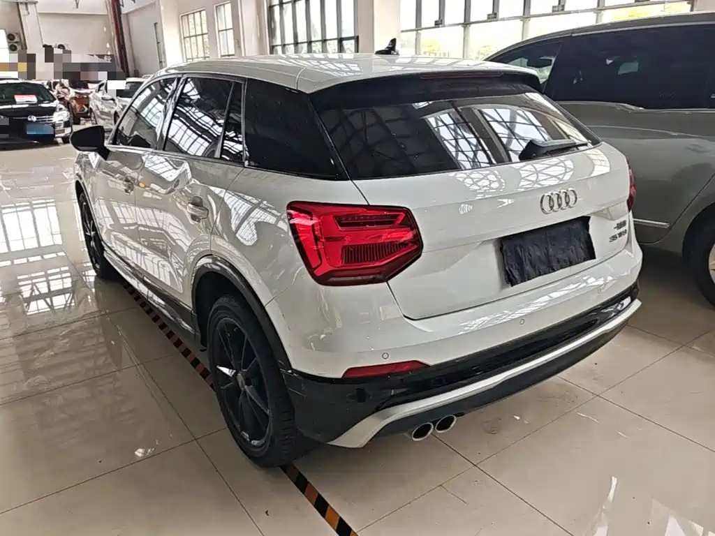 Audi Q2L — миниатюра 5