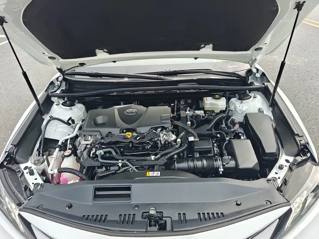 Toyota Camry — миниатюра 21