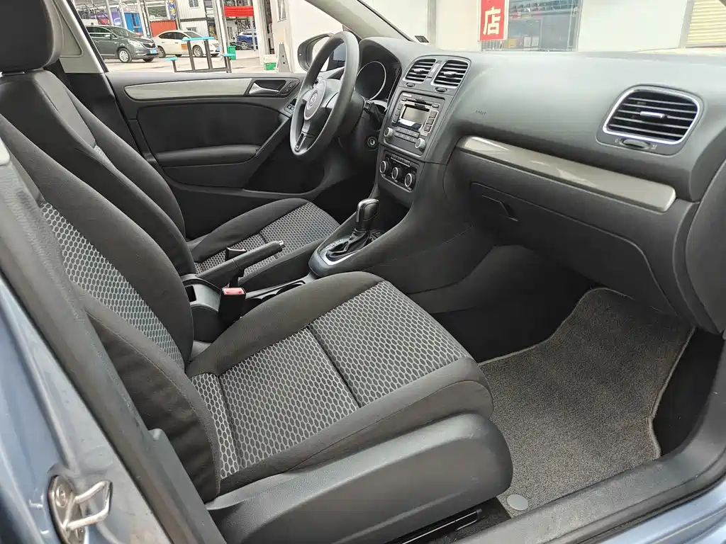 Volkswagen Golf — миниатюра 13