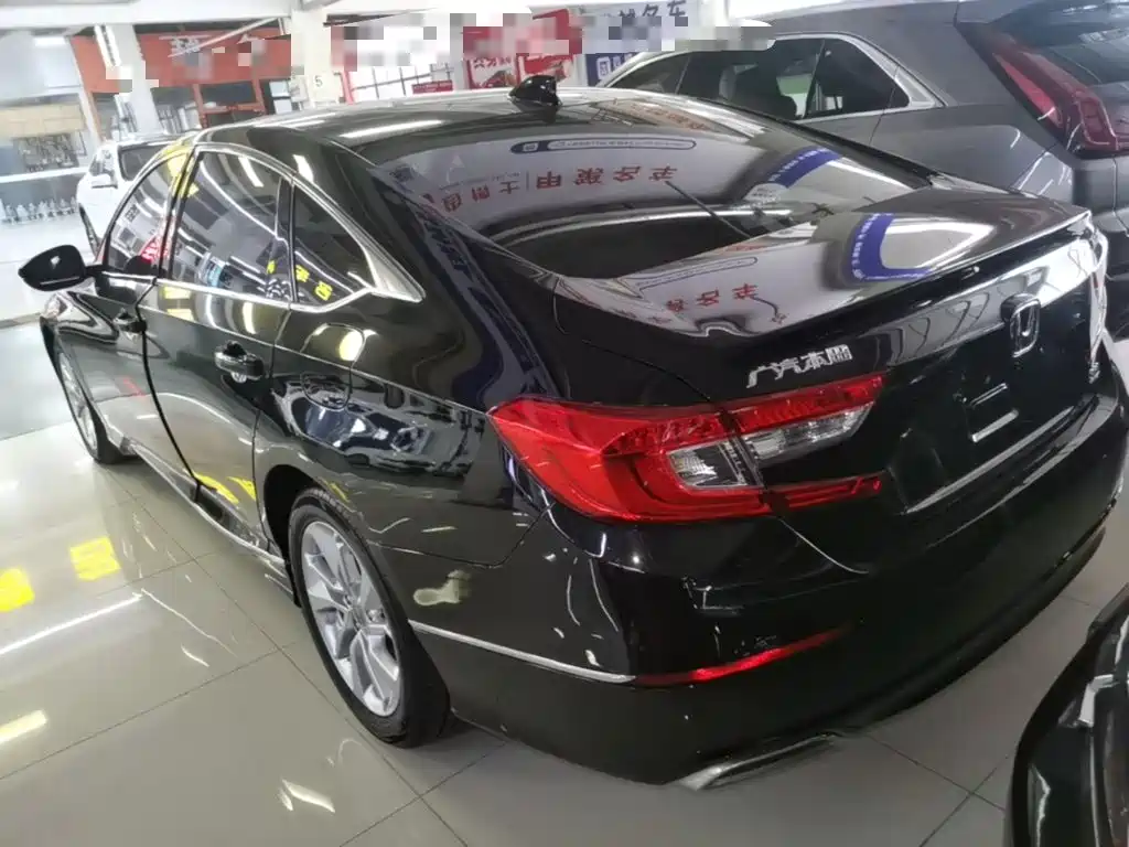 Honda Accord — миниатюра 5
