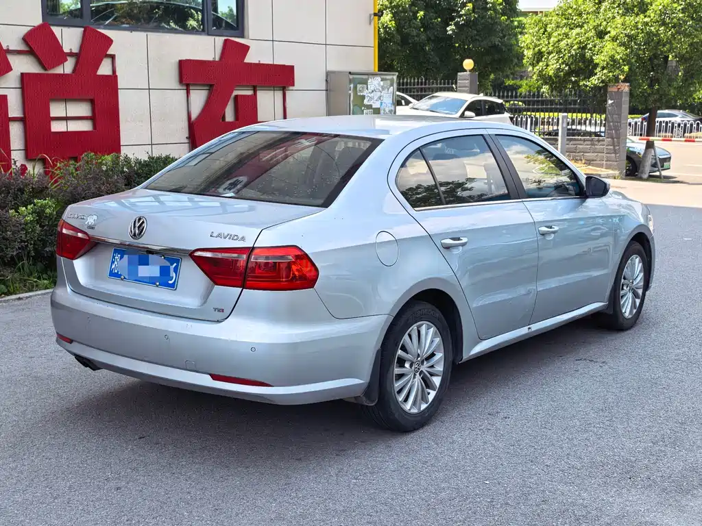 Volkswagen Lavida 2013 1.4TSI DSG Comfort