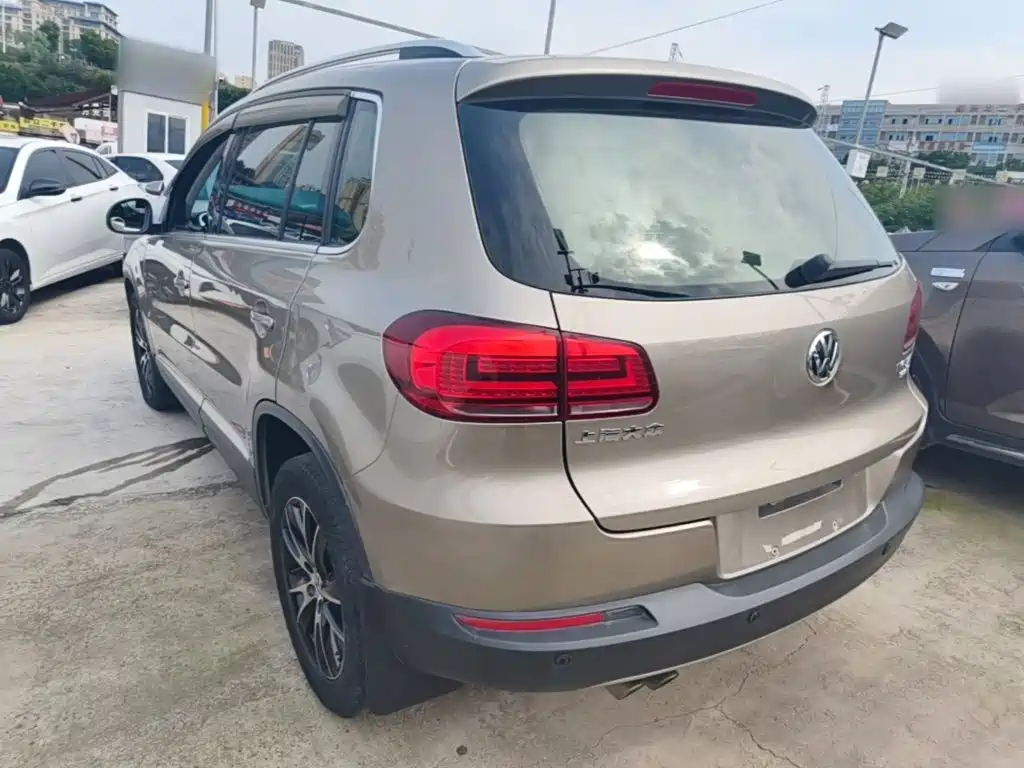 Volkswagen Tiguan — миниатюра 5