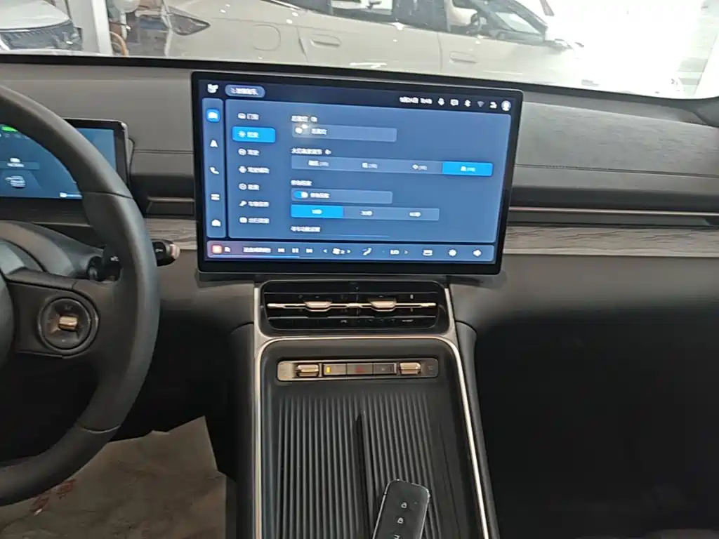 Wuling Xingguang S — миниатюра 13