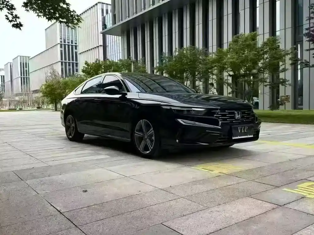 Honda Accord — миниатюра 8