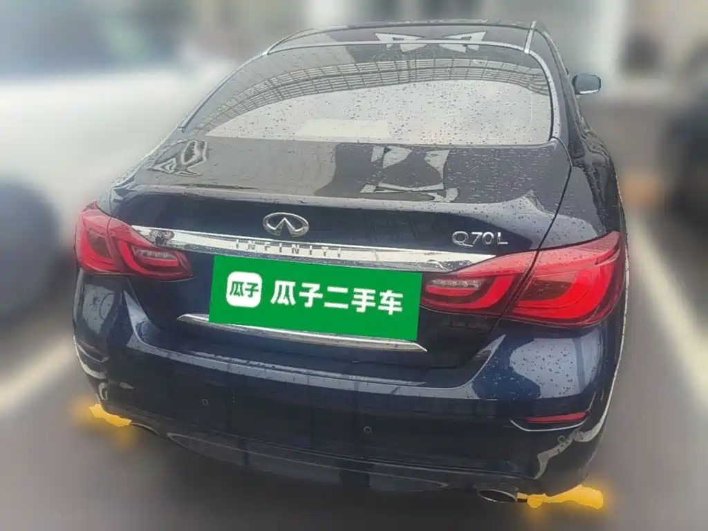 Infiniti Q70 — миниатюра 8