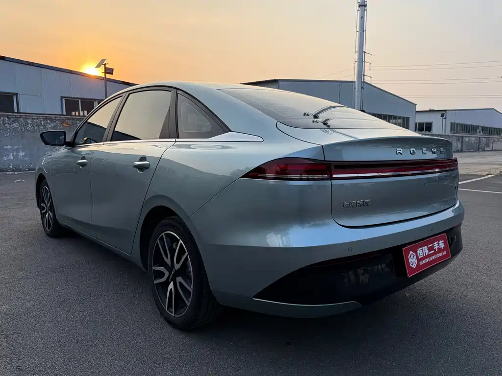Roewe D6 — миниатюра 4