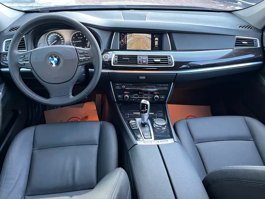 BMW 5 Series GT 528i Leading Type, фото 18