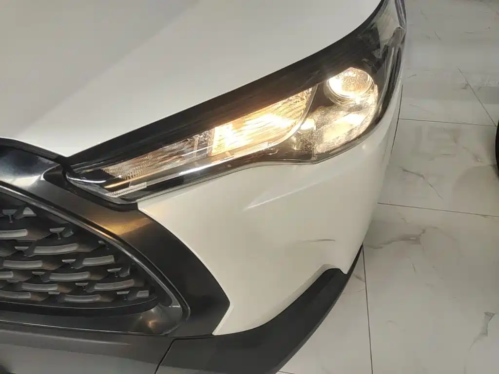 Toyota Corolla Cross — миниатюра 24