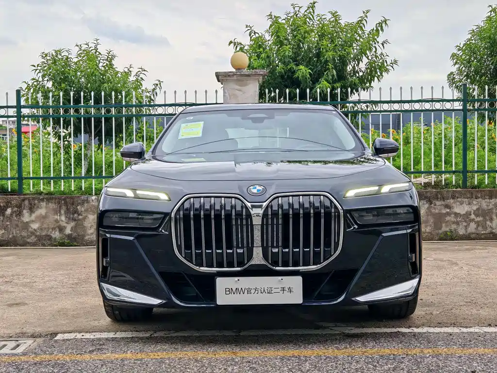 BMW 7 Series 7 2023 735Li M Sport