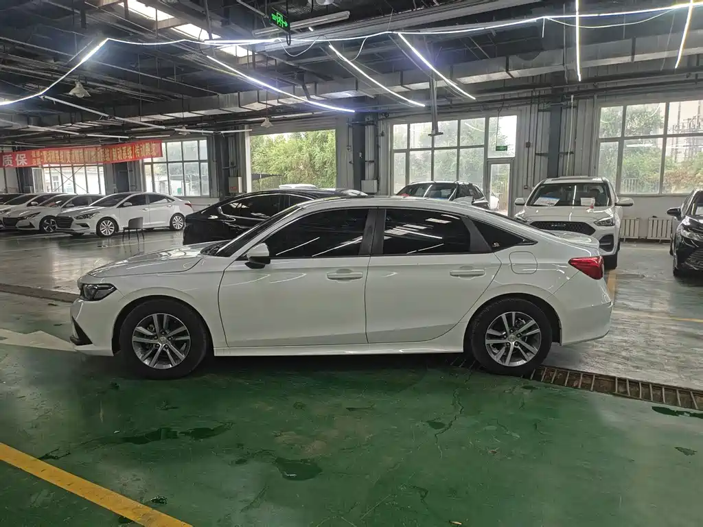 Honda Civic — миниатюра 4