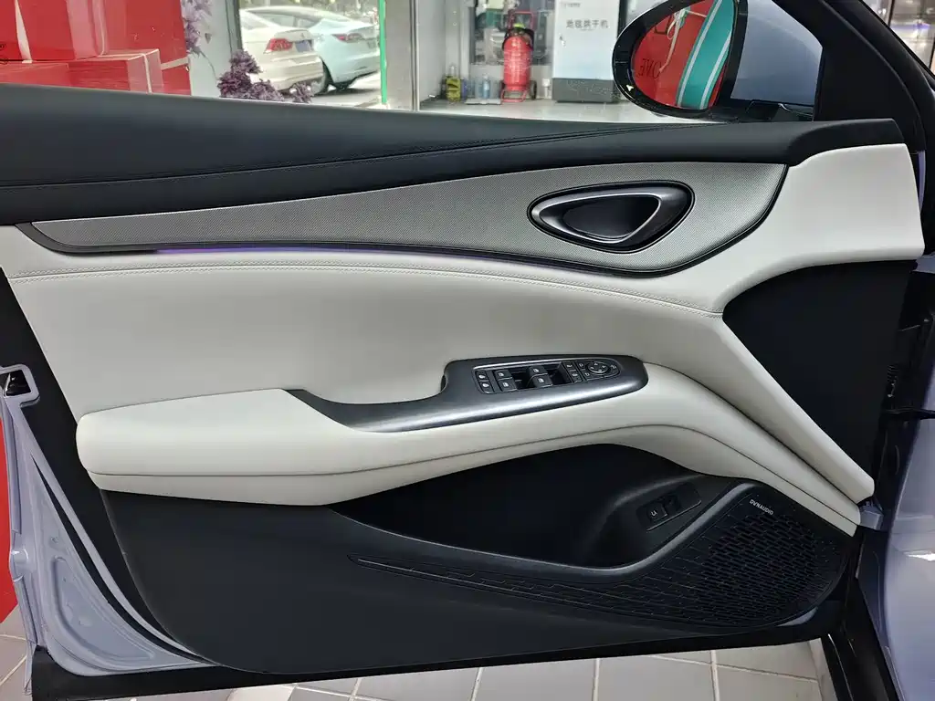 BYD 海豹07 EV — миниатюра 16