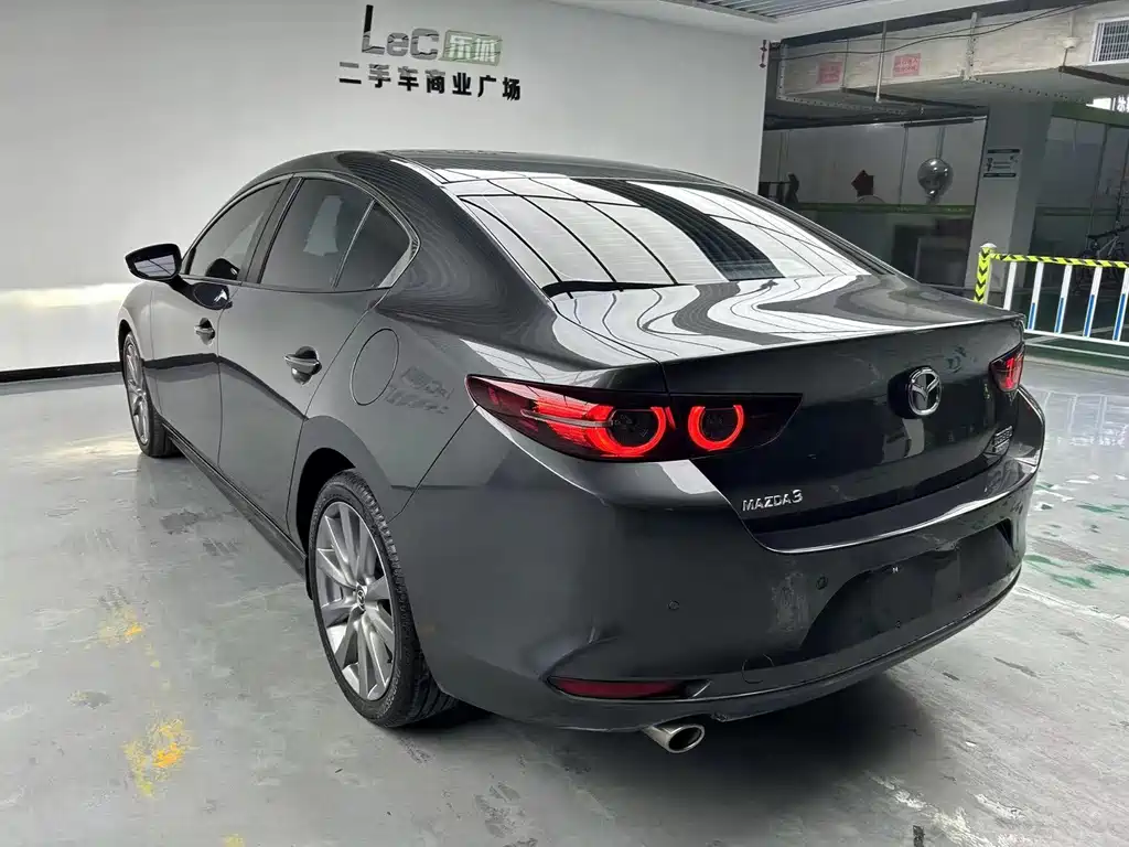 Mazda 3 Axela — миниатюра 5