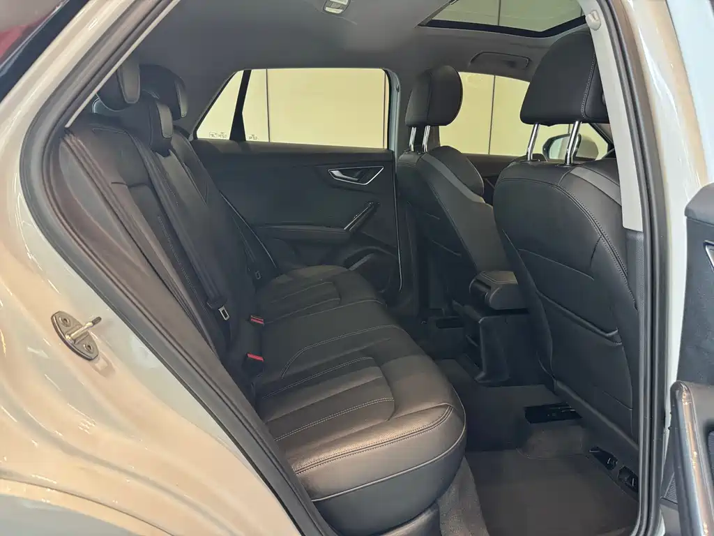 Audi Q2L — миниатюра 9