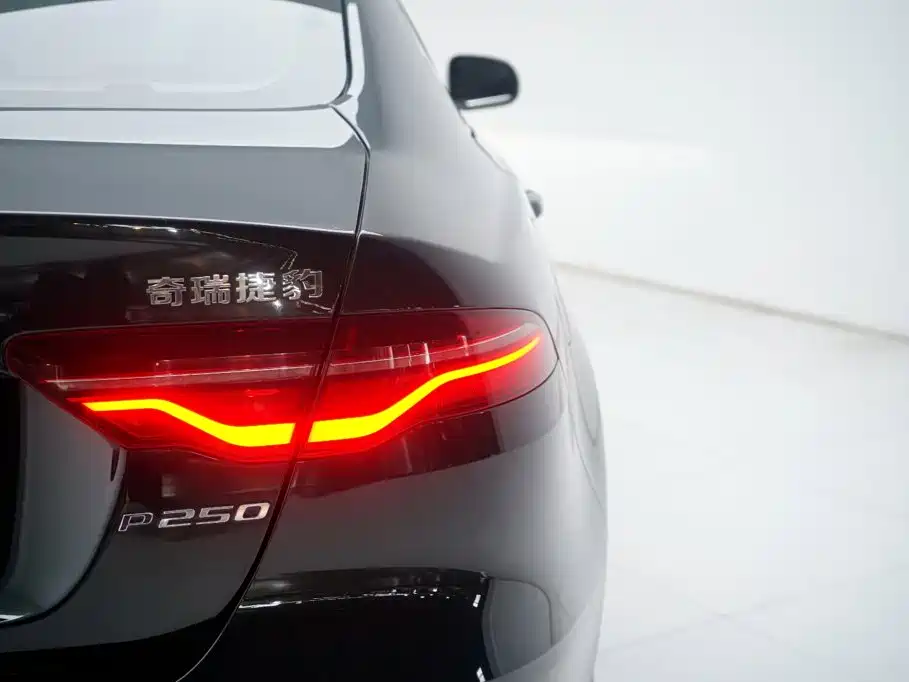 Jaguar XEL — миниатюра 13
