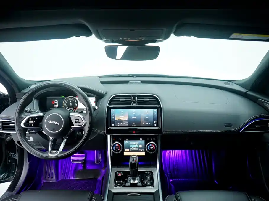 Jaguar XEL — миниатюра 3