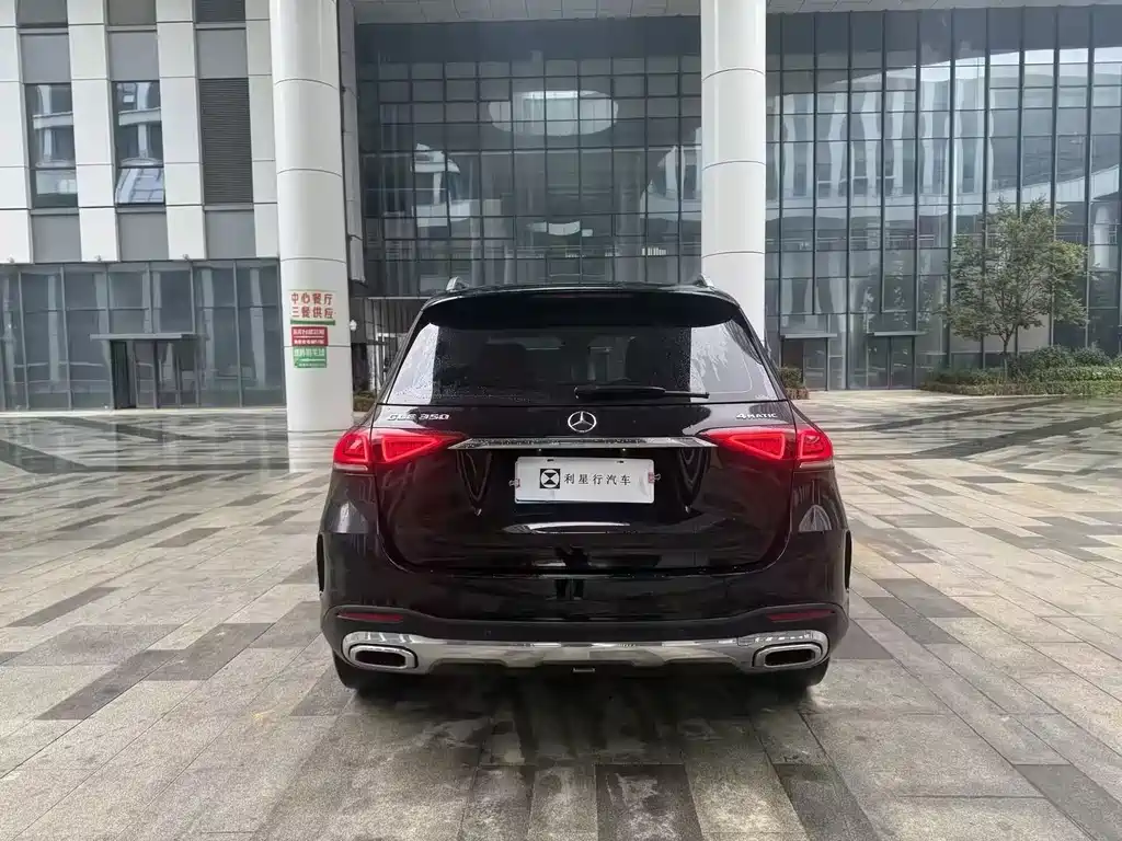 Mercedes-Benz GLE (Import) — миниатюра 12
