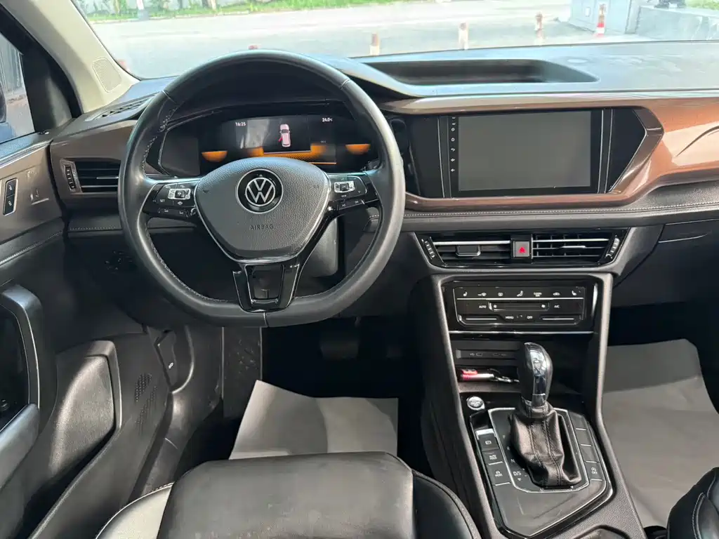 Volkswagen Tharu — миниатюра 15