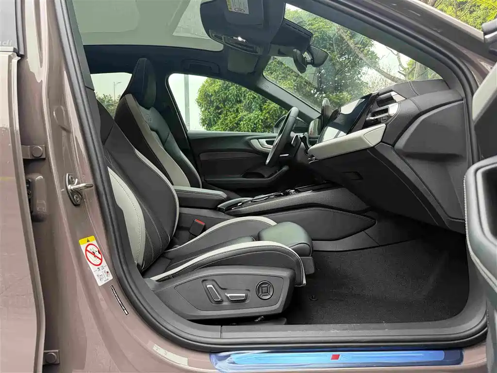 Audi A5L — миниатюра 7