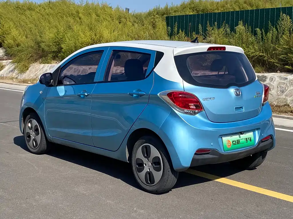 Changan Benben E-Star — миниатюра 6