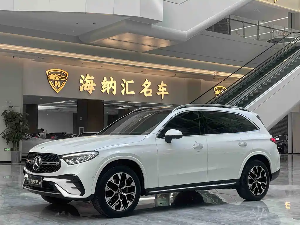 Mercedes-Benz GLC 2023