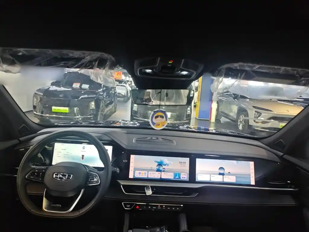 Geely Xingyue L — миниатюра 10