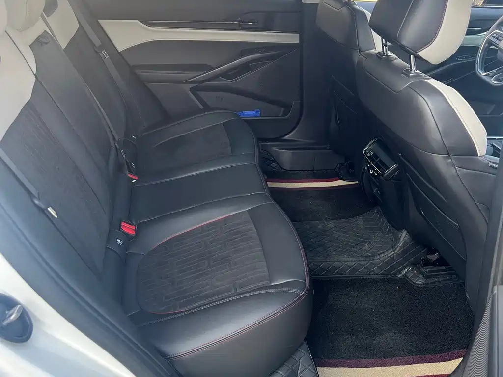 Ford Mondeo — миниатюра 15