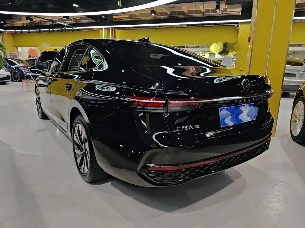 Volkswagen Passat 2025 Pro 380TSI