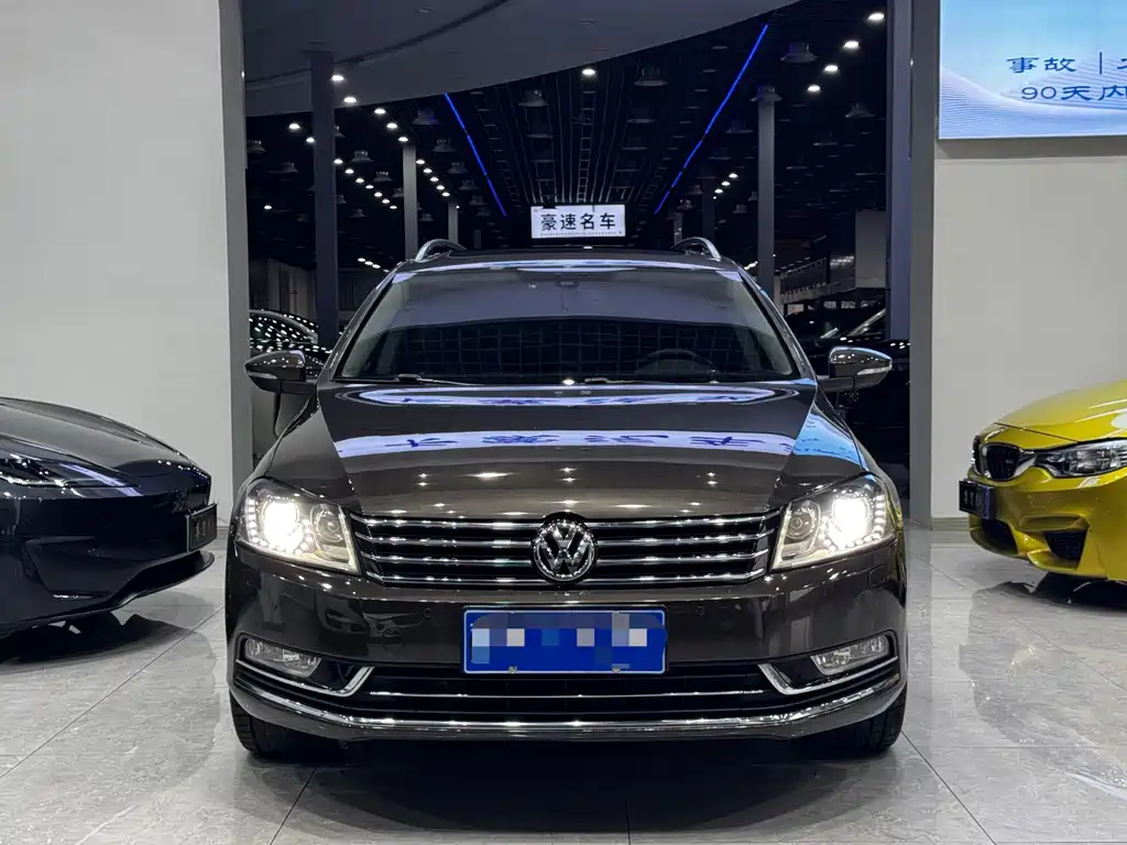 Volkswagen Magotan (Import) — миниатюра 2