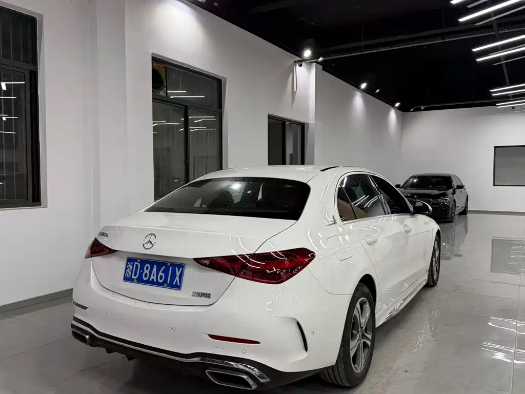 Mercedes-Benz C-Class — миниатюра 9