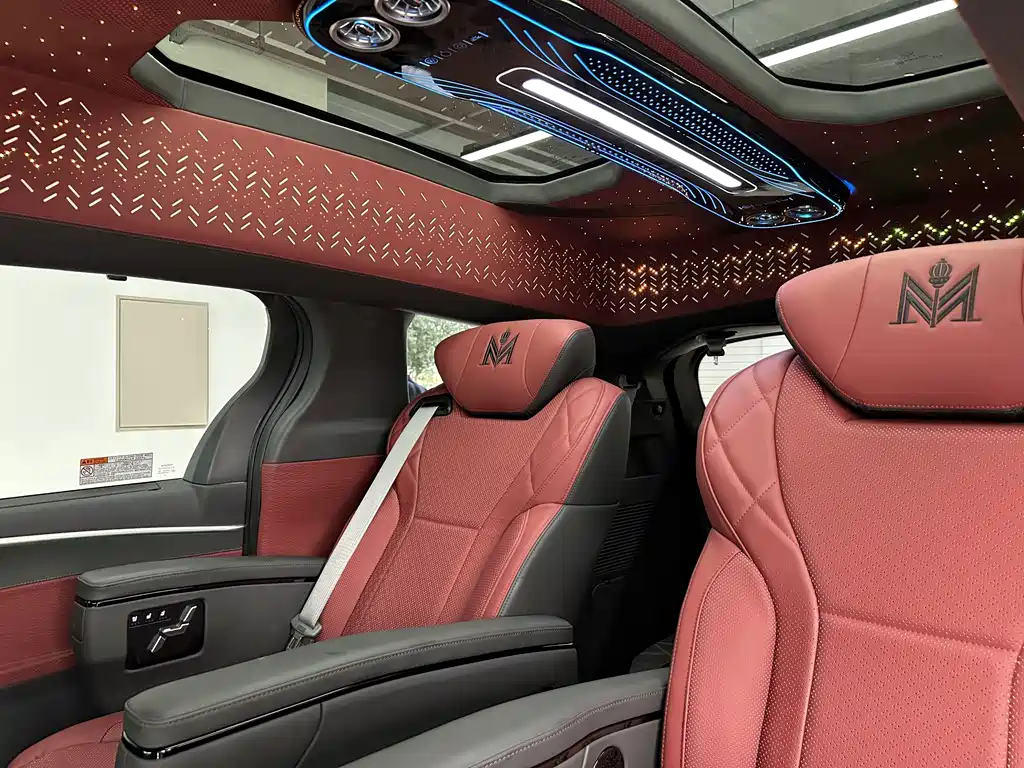 Toyota Sienna — миниатюра 19