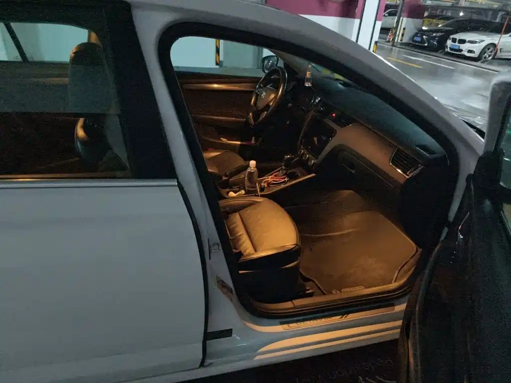 Skoda Octavia — миниатюра 17