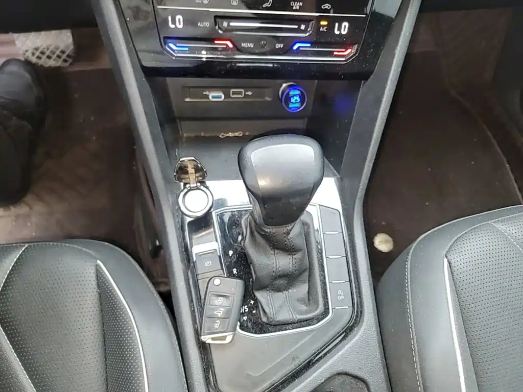 Volkswagen Tiguan L — миниатюра 14