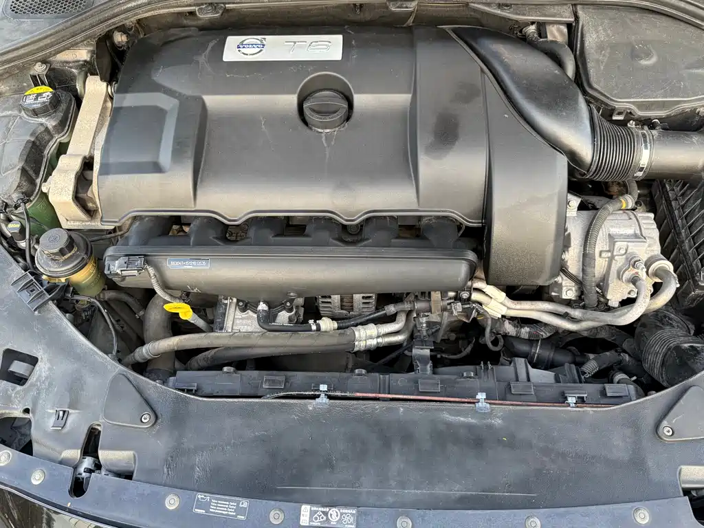 Volvo S60 (Import) — миниатюра 17