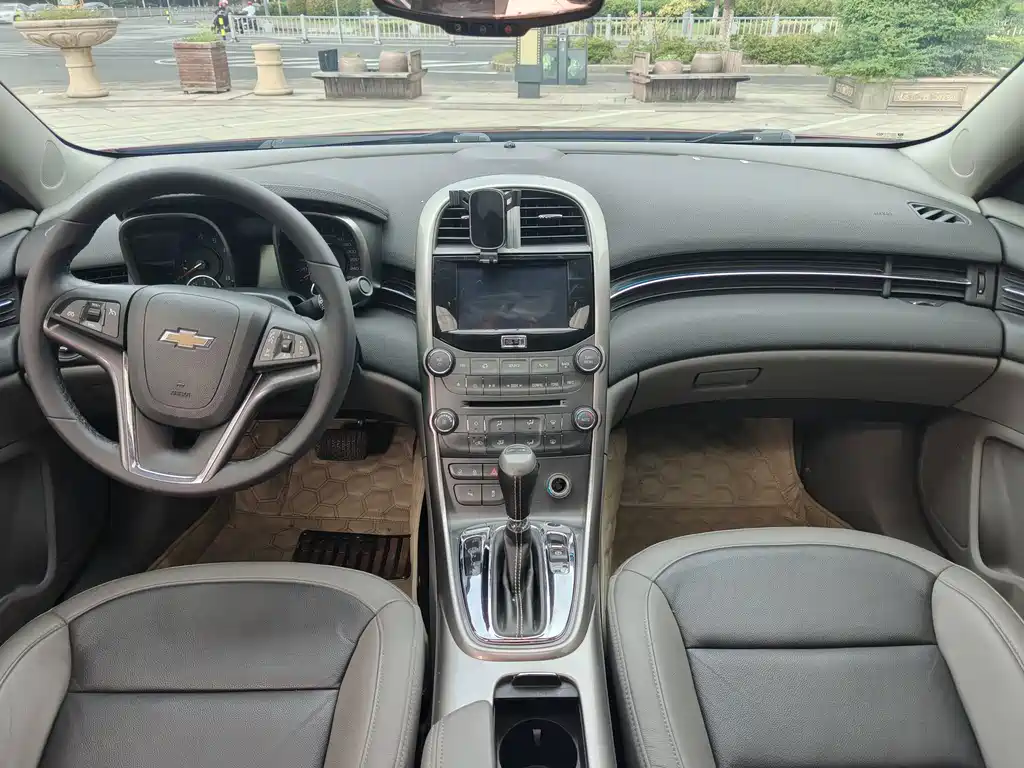 Chevrolet Malibu — миниатюра 10