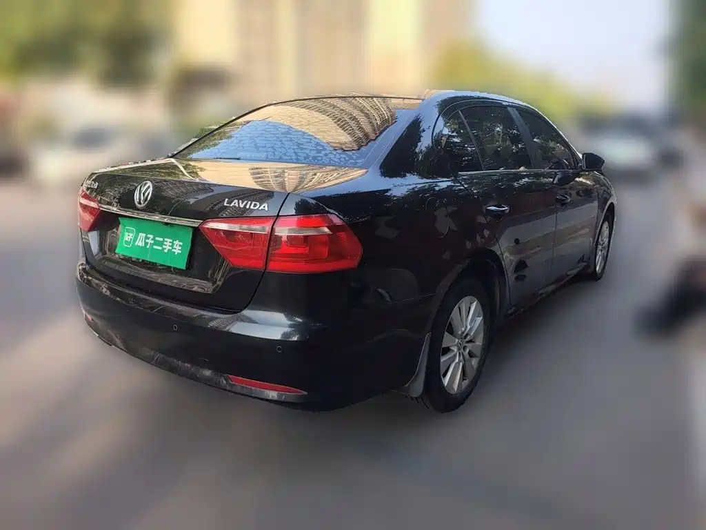 Volkswagen Lavida — миниатюра 4