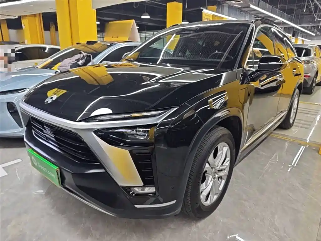 NIO ES8 2020 580KM мест