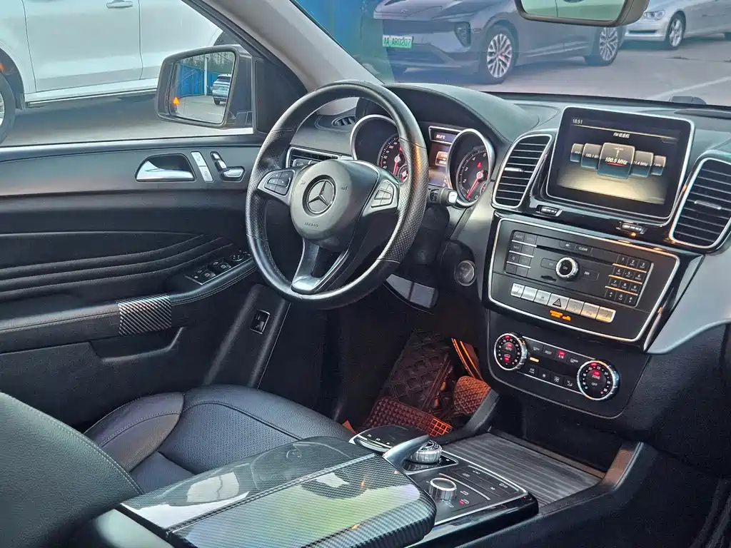 Mercedes-Benz GLE Coupe — миниатюра 11