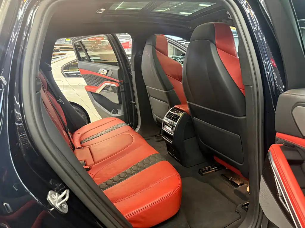 BMW X6 M - фото 13