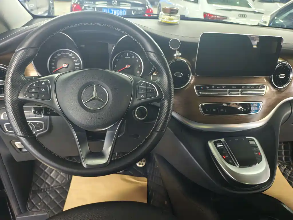 Mercedes-Benz V-Class V 2021 V 260