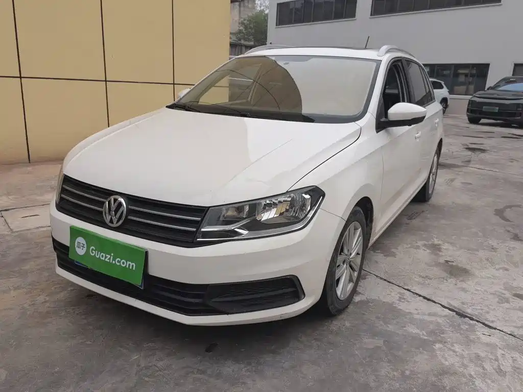 Volkswagen Santana — миниатюра 2