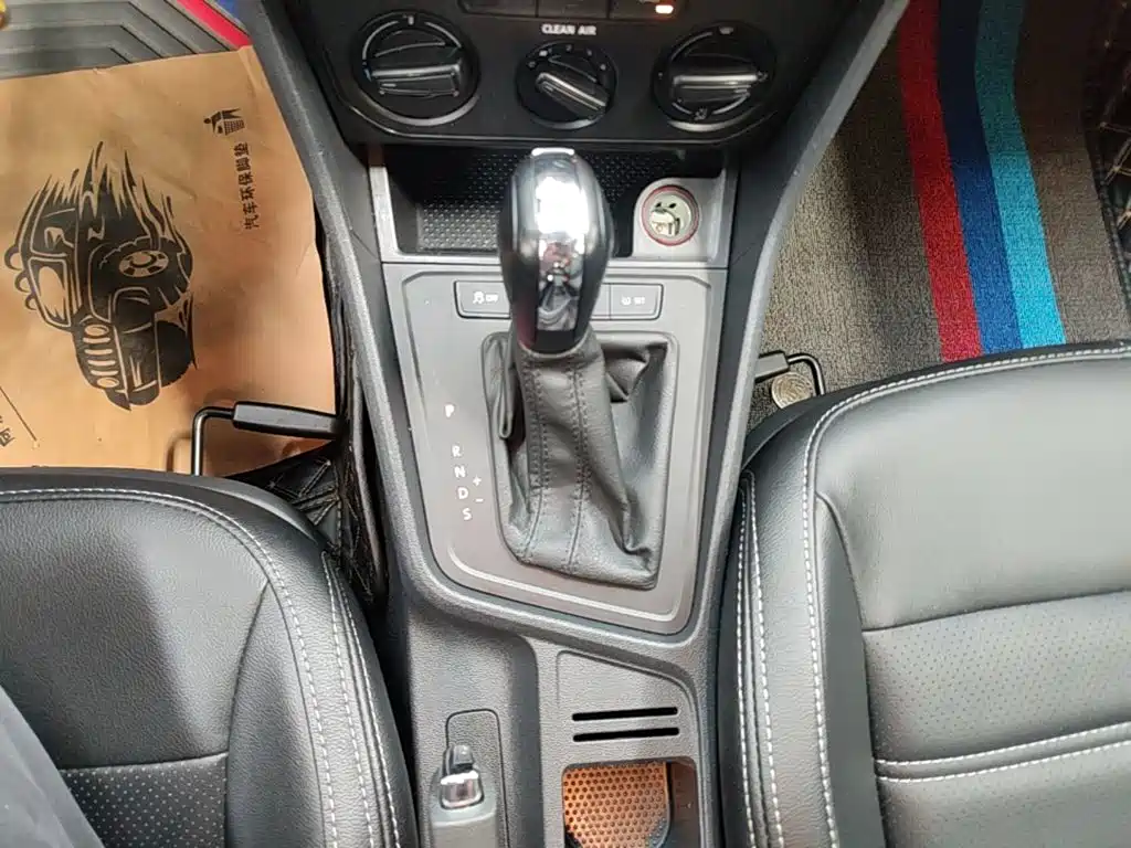 Volkswagen Lavida — миниатюра 14