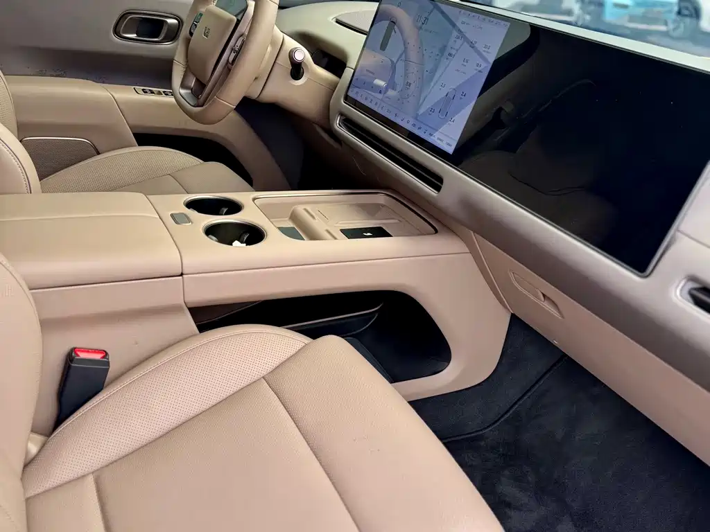 Li Auto Li i8 — миниатюра 10