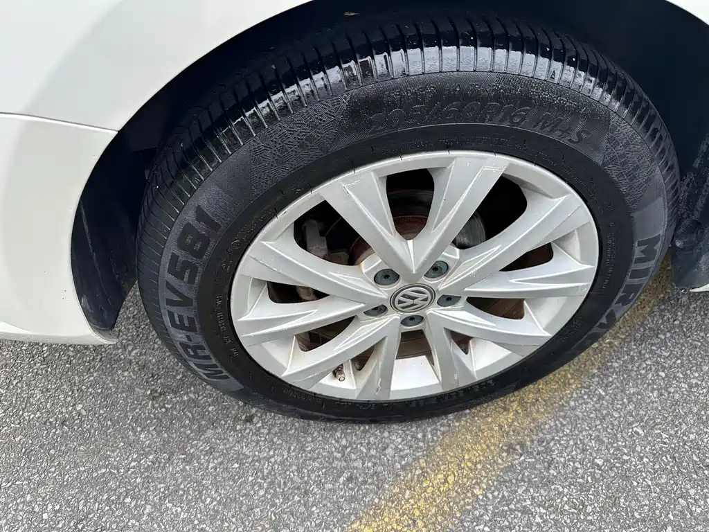 Volkswagen Lavida — миниатюра 17