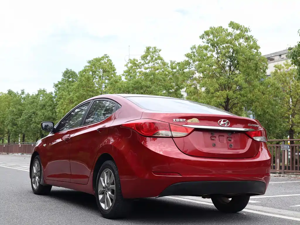 Hyundai Elantra Langdong — миниатюра 4