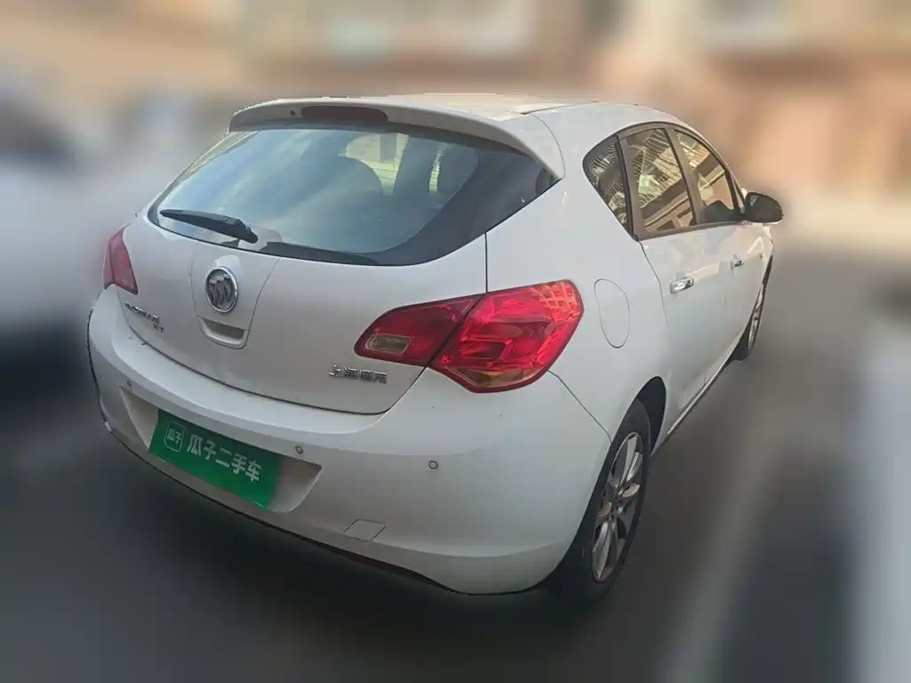 Buick Excelle — миниатюра 8