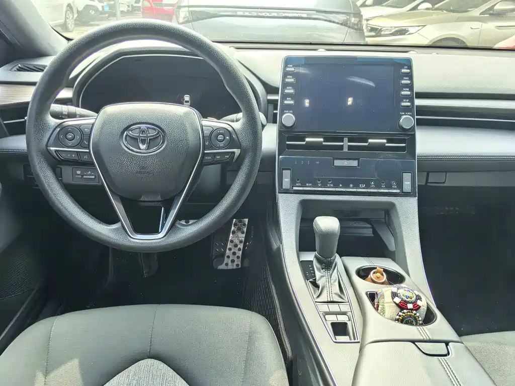 Toyota Avalon — миниатюра 7