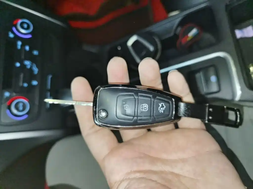 Ford Kuga — миниатюра 9