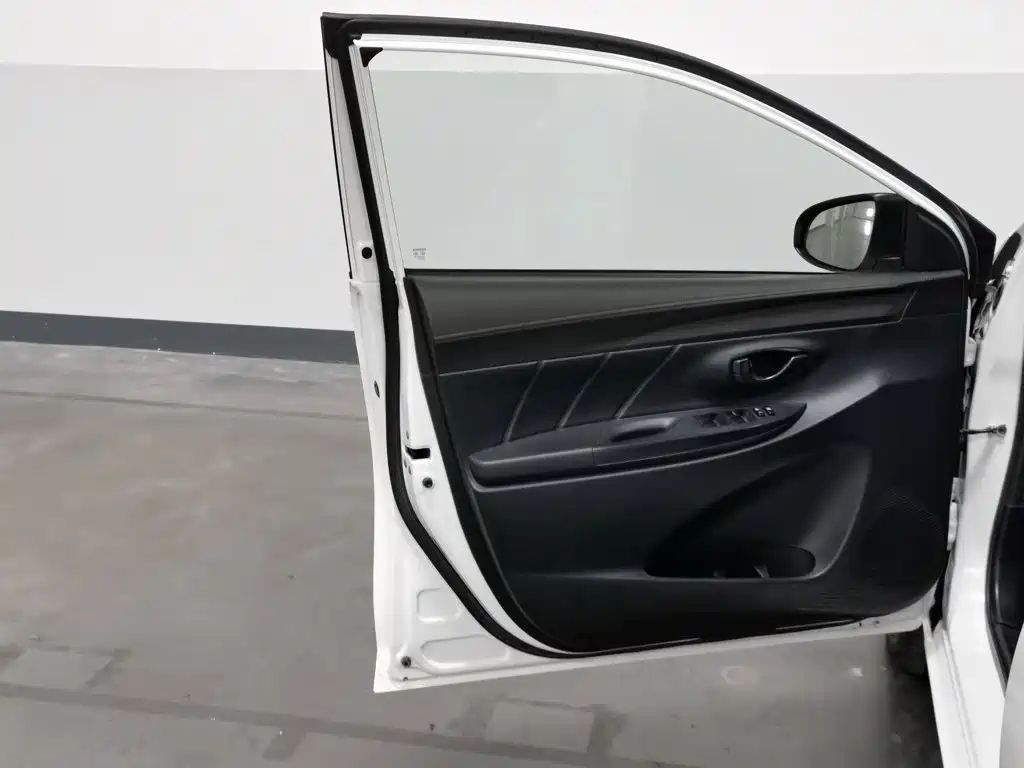 Toyota Vios — миниатюра 8